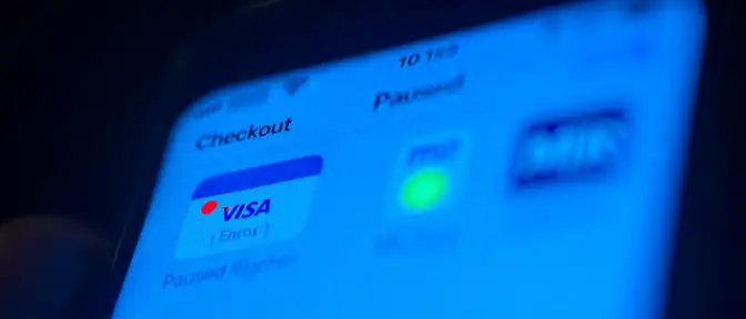 Риски при онлайн-платежах: НСПК прогнозирует сбои с картами Visa и Mastercard